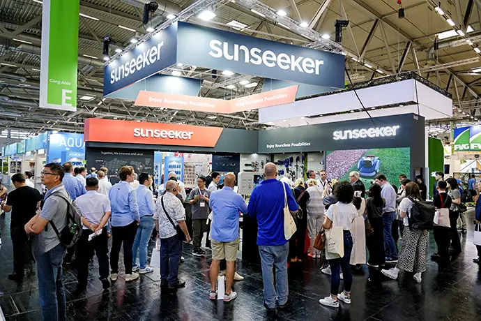 Sunseeker Robotics prezentuje swoją pierwszą kosiarkę zrobotyzowaną wyposażoną w LiDAR podczas targów Spoga+Gafa 2025