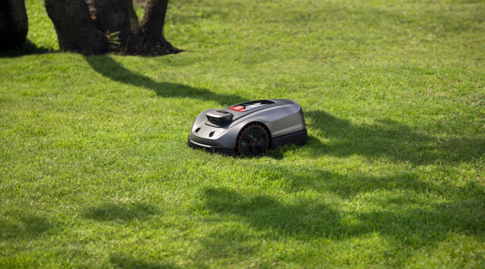SlopeMaster Robot Mowers: Taming Hillside Lawns with Ease